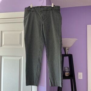 Banana Size 12 Black and White Pants